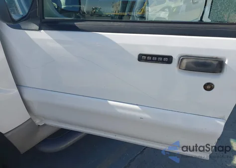 2003 Ford Explorer Sport Trac Xls/Xlt из США, поврежденный, VIN 1FMDU67E23UC26107